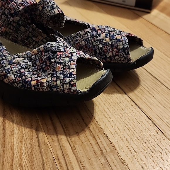 Ladies Bernie Mev Sandles Size 39/8 - Picture 7 of 10